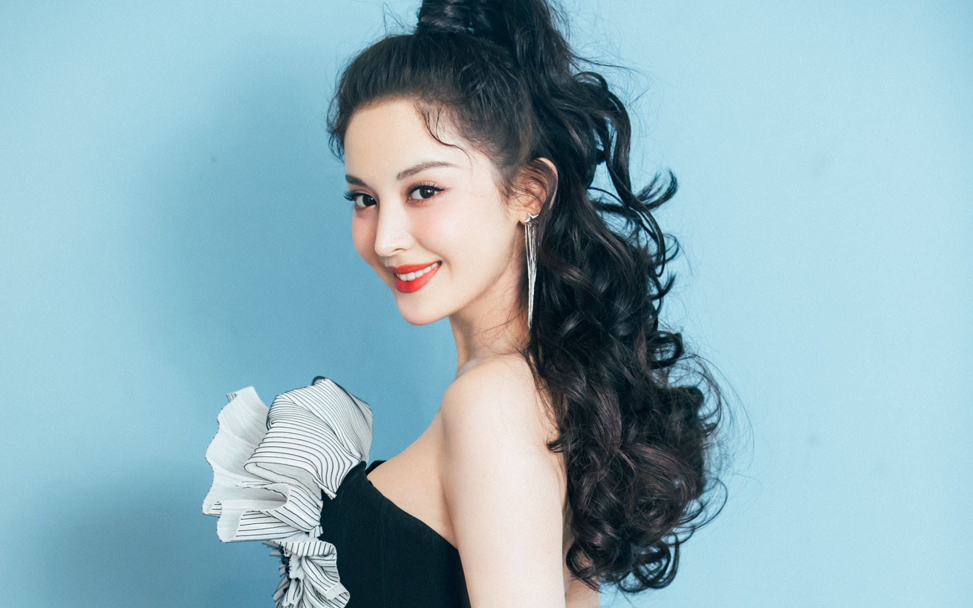 _湖人团队发力，迎来精彩反弹_，快速了解湖人队